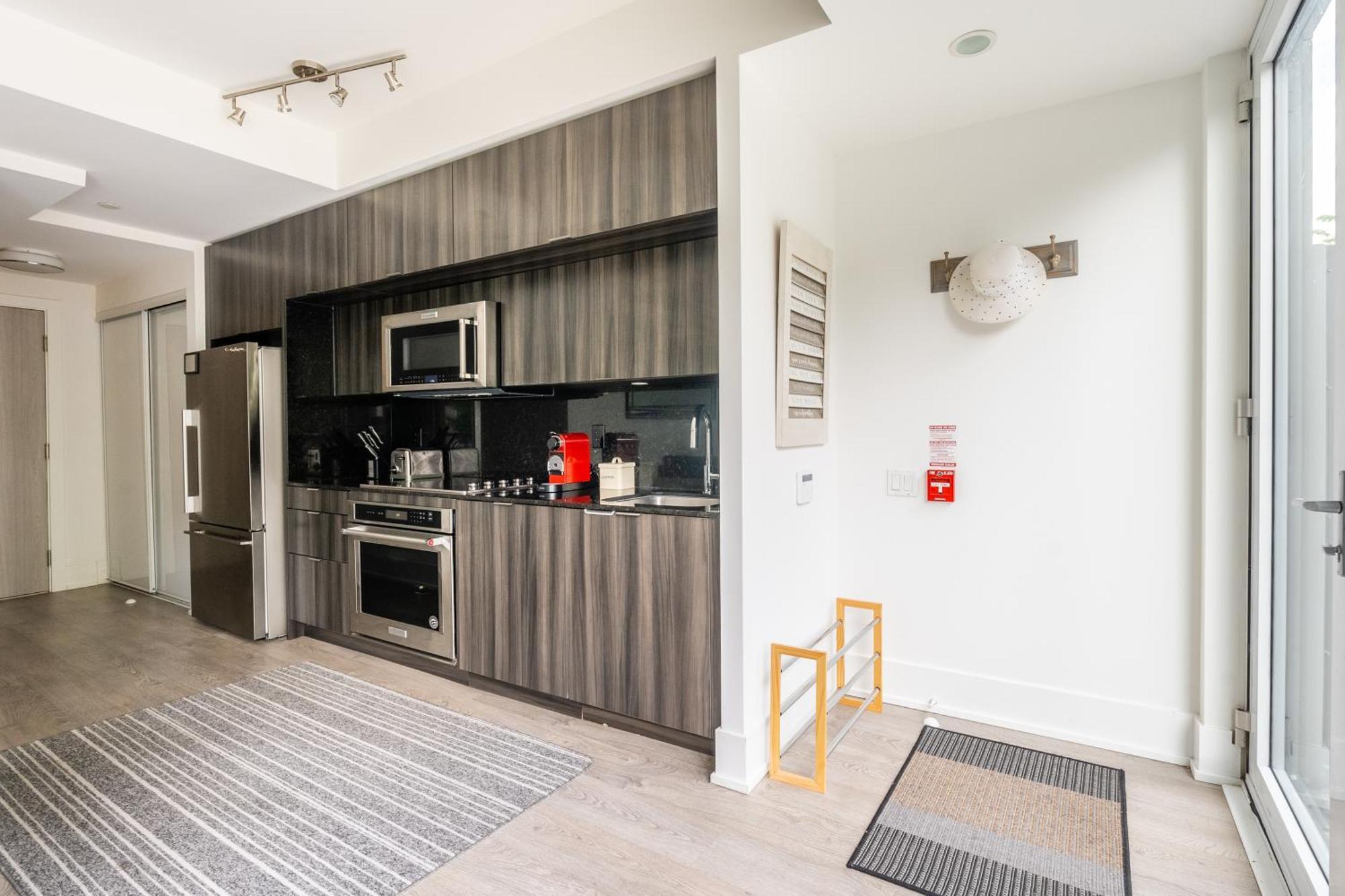 Spacious Corner Apartment Downtown Toronto Dış mekan fotoğraf