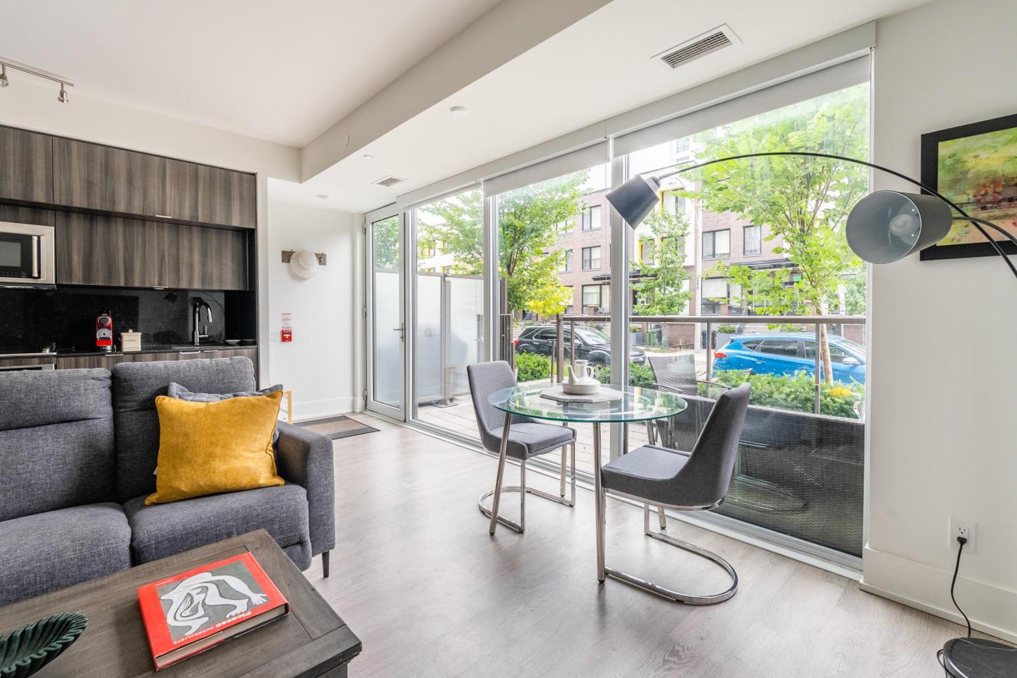 Spacious Corner Apartment Downtown Toronto Dış mekan fotoğraf
