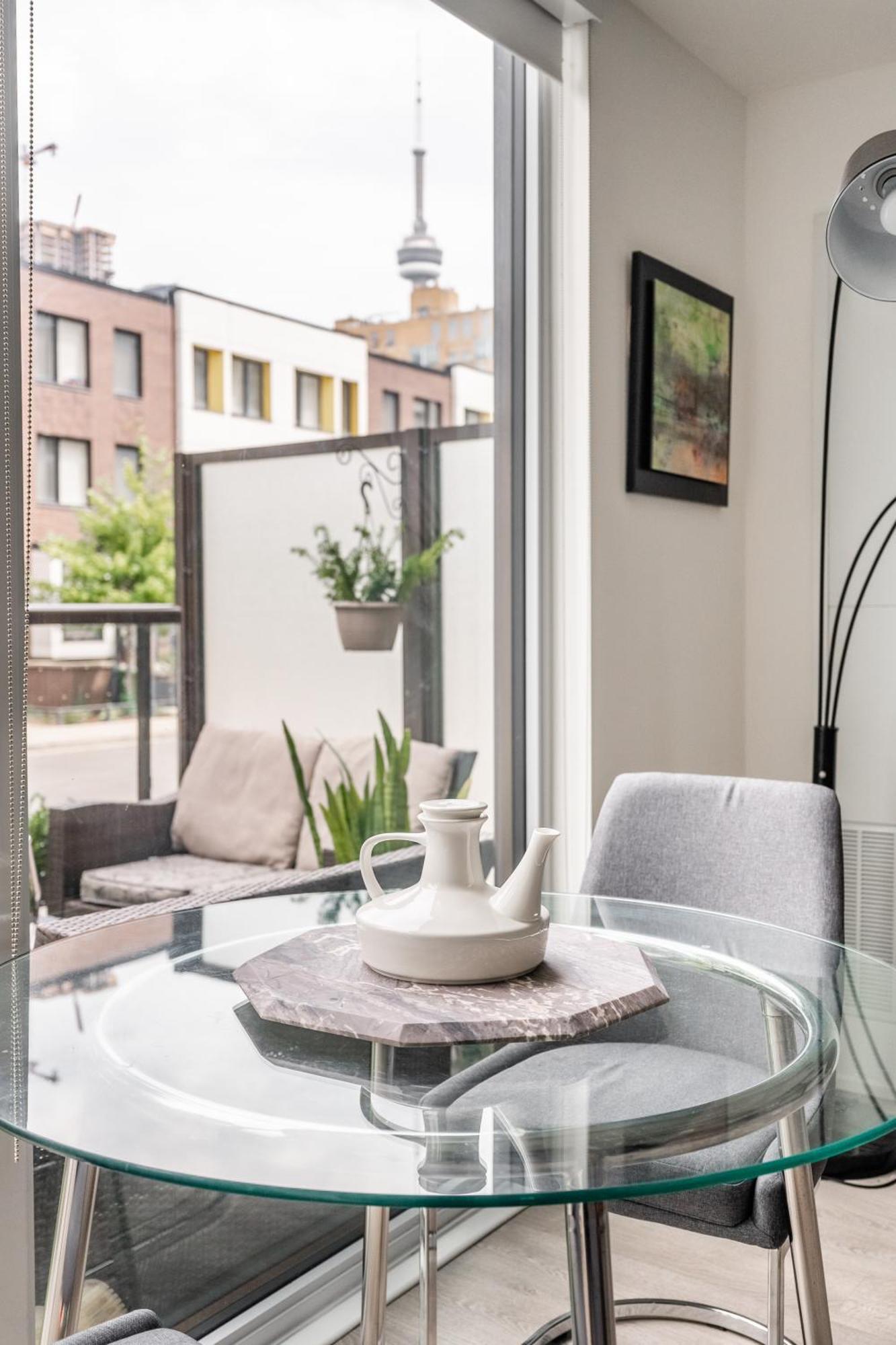Spacious Corner Apartment Downtown Toronto Dış mekan fotoğraf