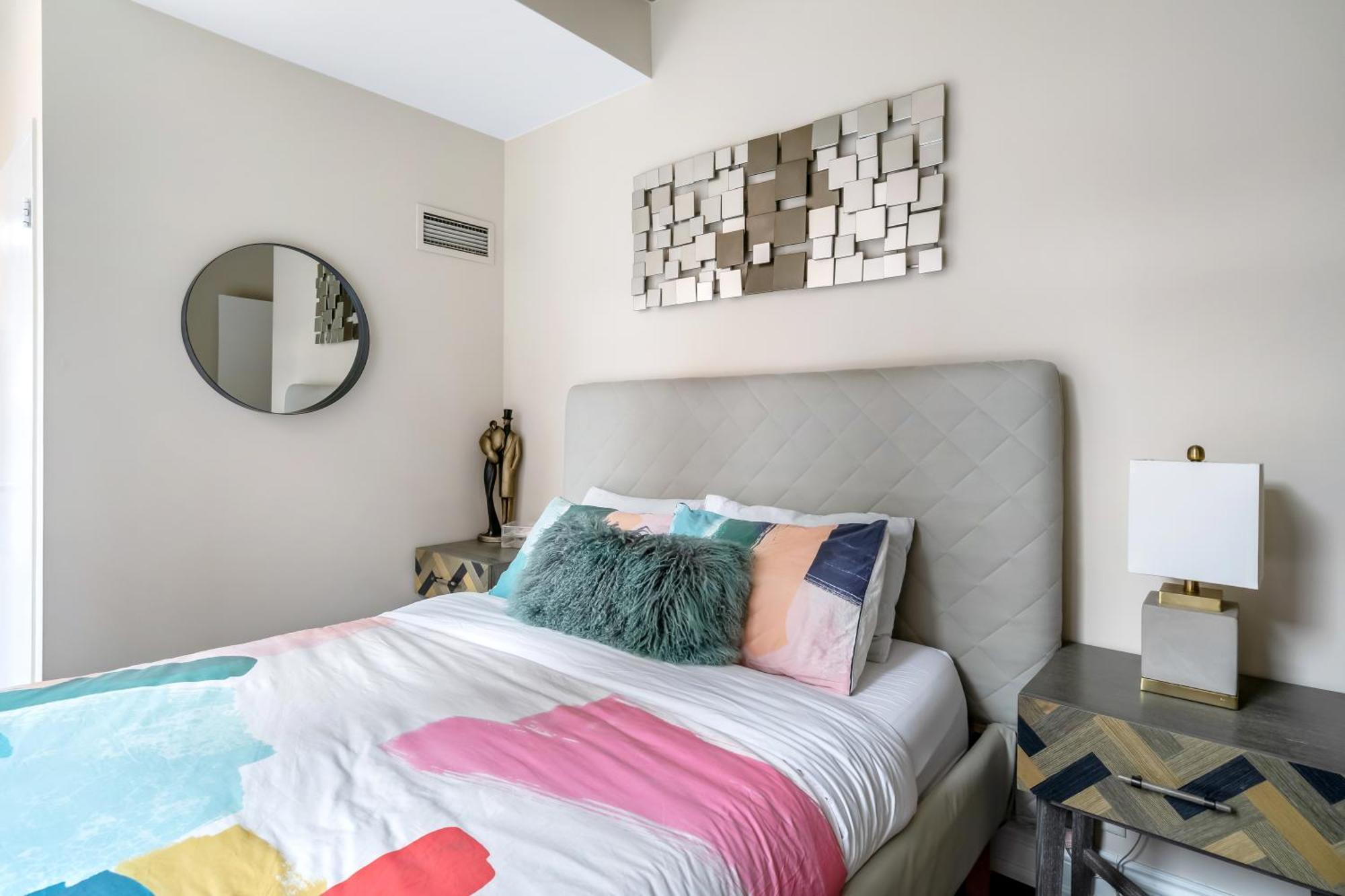 Spacious Corner Apartment Downtown Toronto Dış mekan fotoğraf
